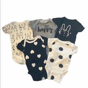 Black and White NB Onsie set